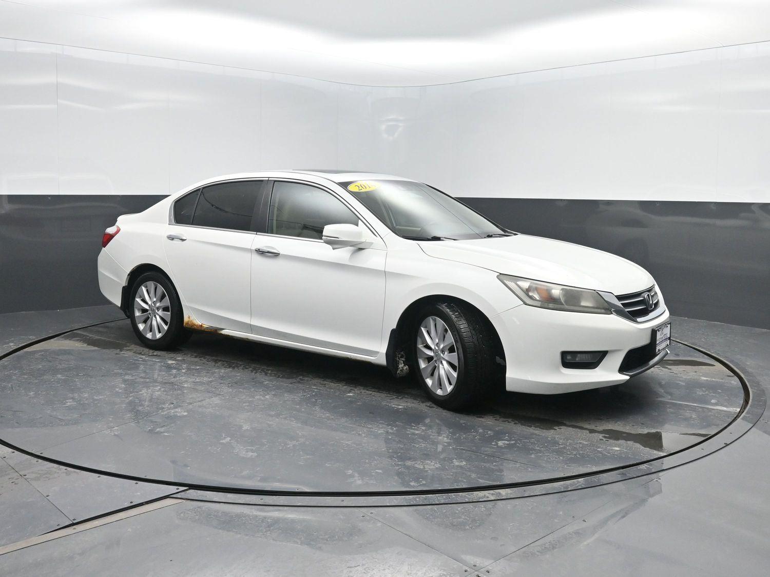 Used 2014  Honda  image 4