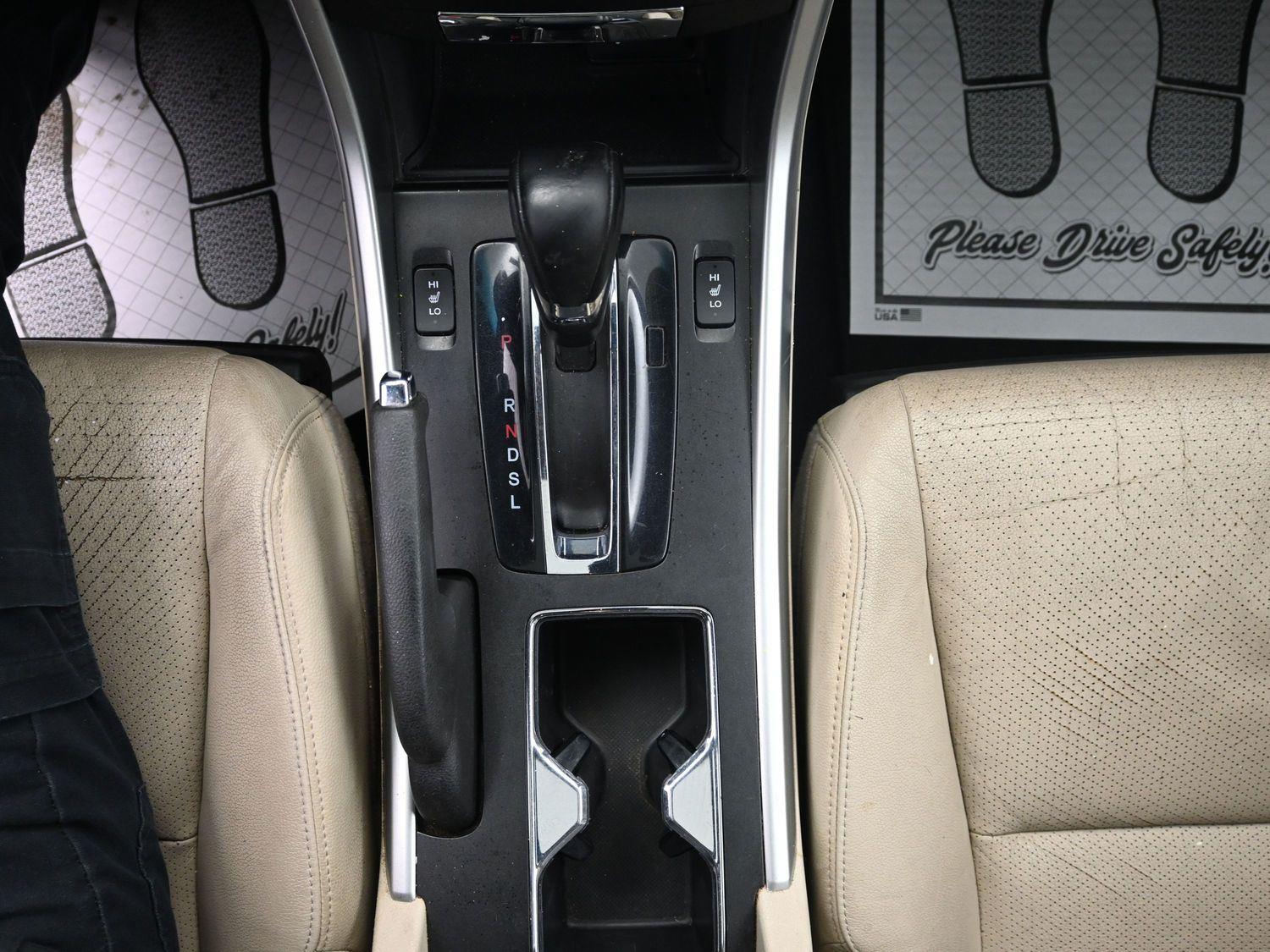 Used 2014  Honda  image 25