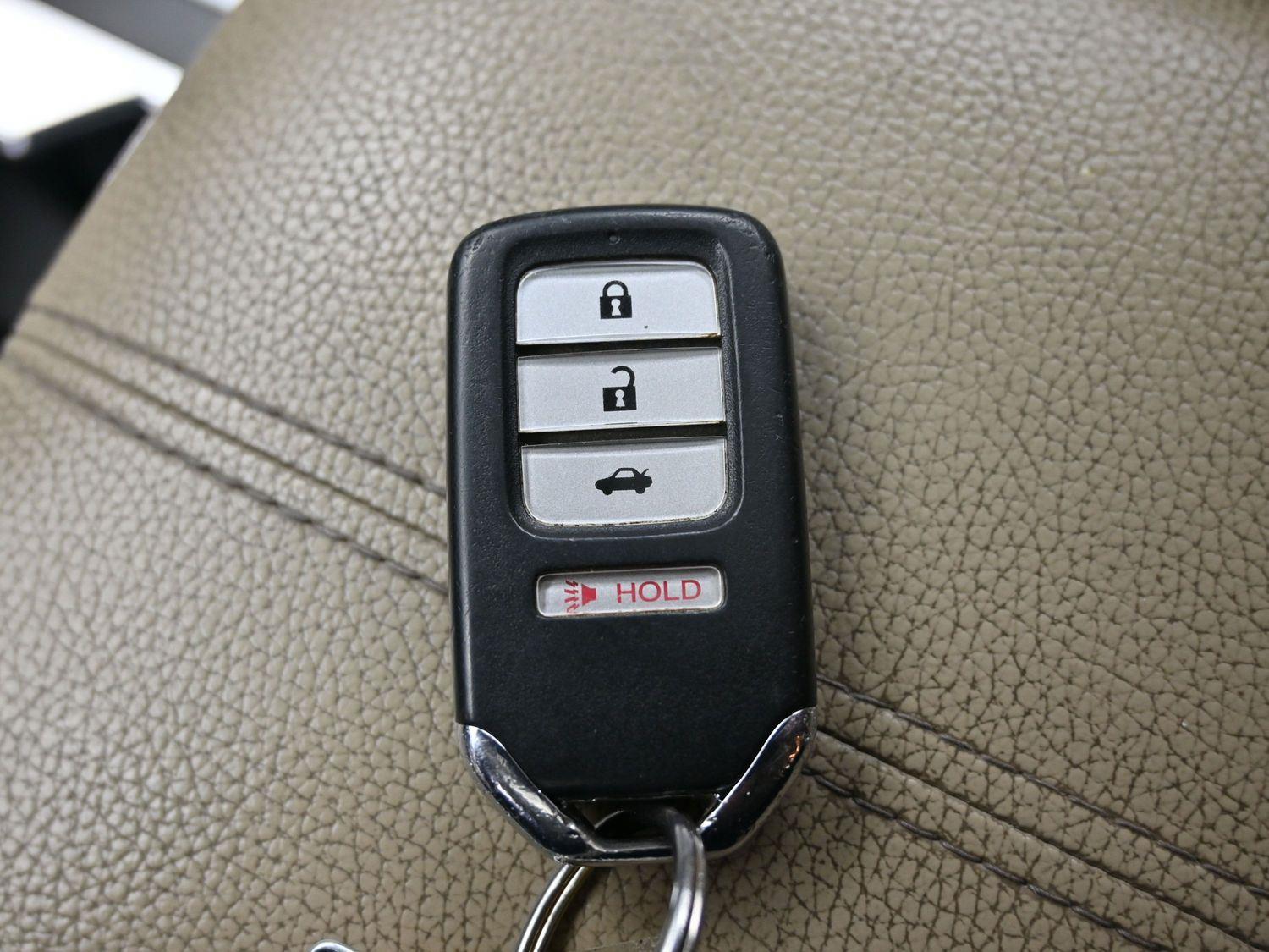 Used 2014  Honda  image 26