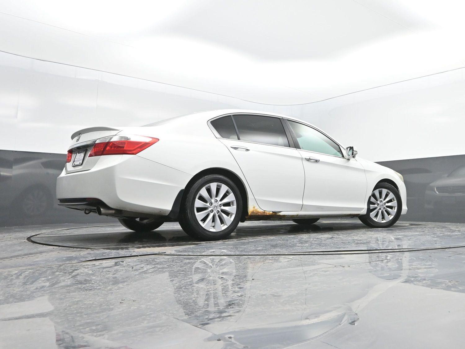 Used 2014  Honda  image 29