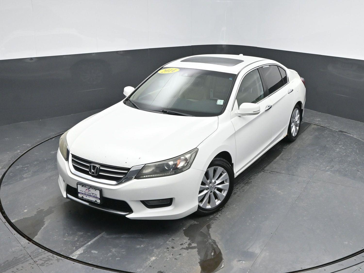 Used 2014  Honda  image 31