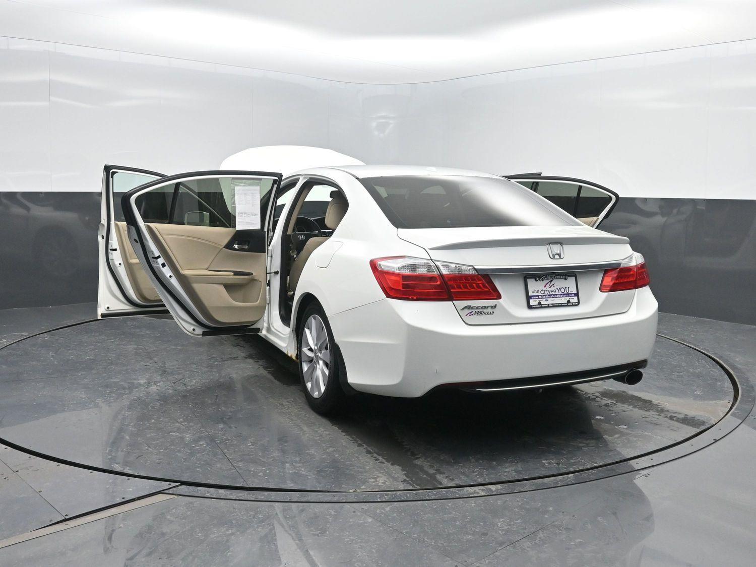 Used 2014  Honda  image 41