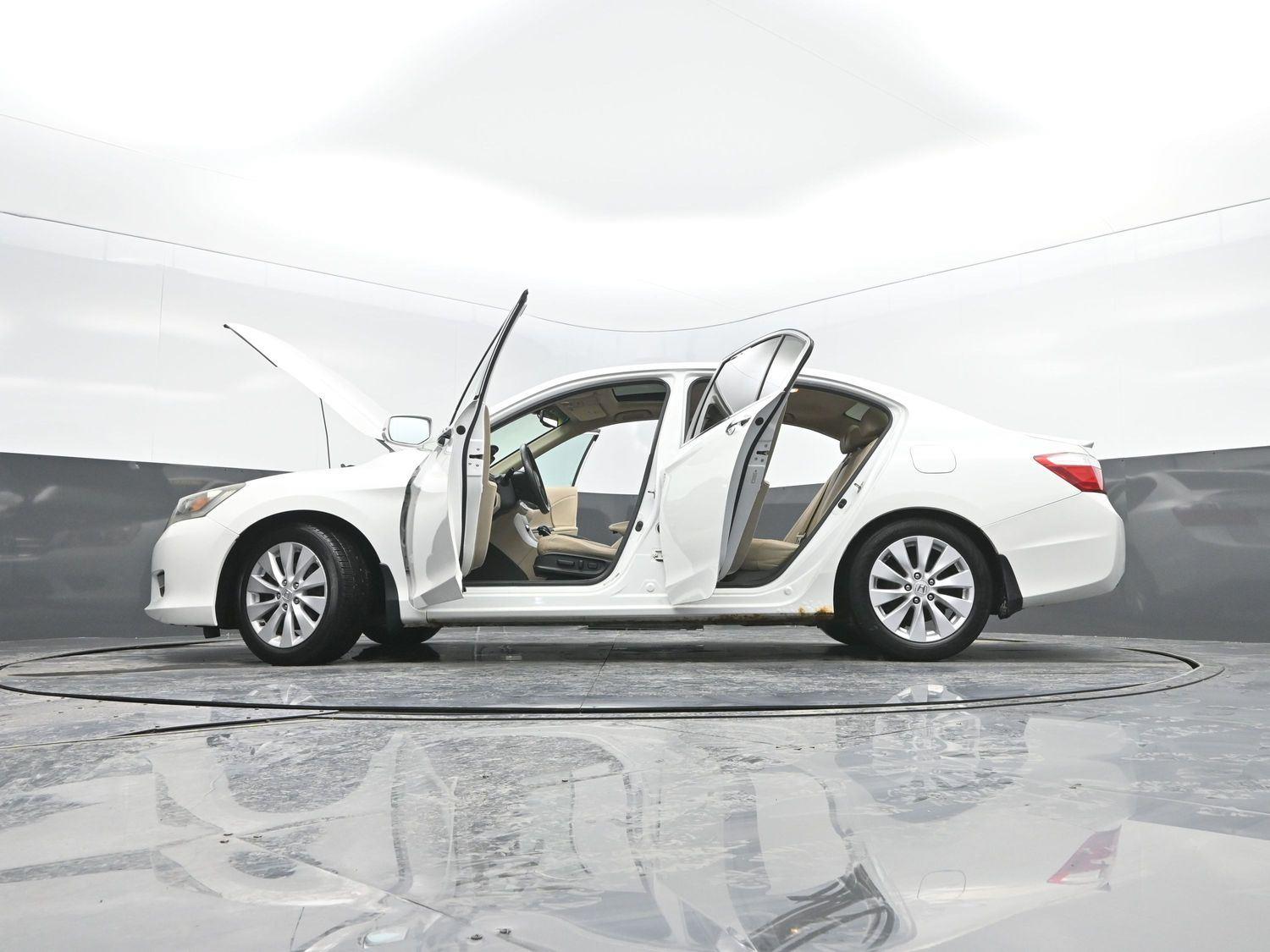 Used 2014  Honda  image 45