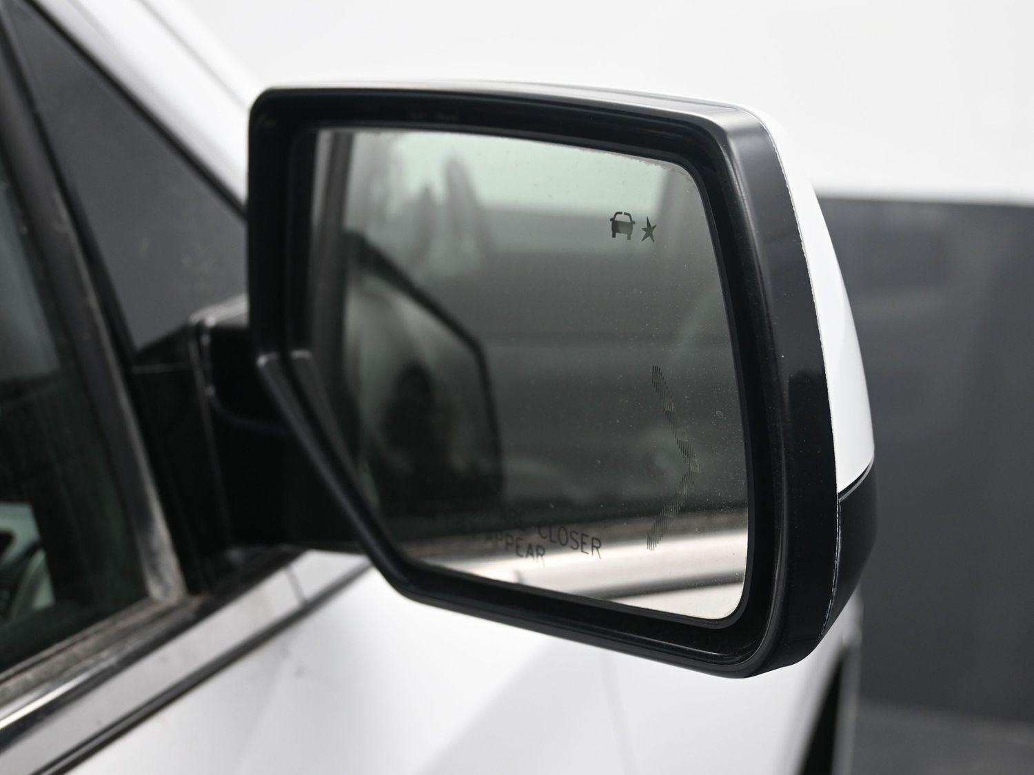 Used 2017 Summit White GMC SLT image 8