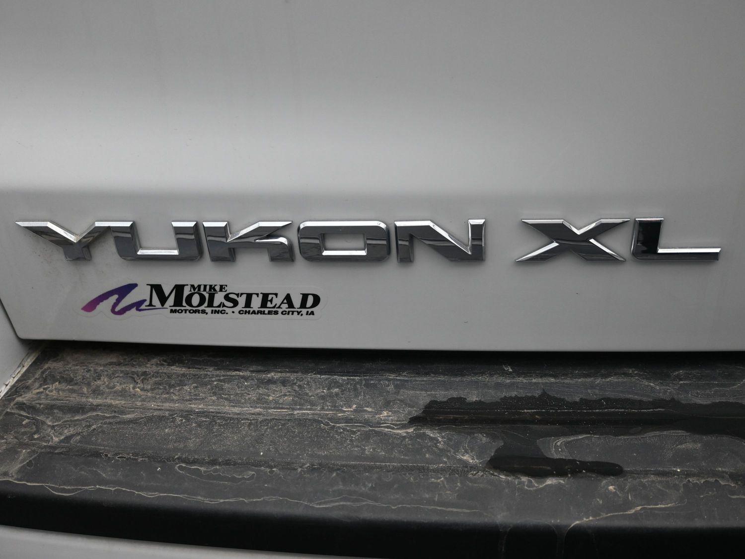 Used 2017 Summit White GMC SLT image 19