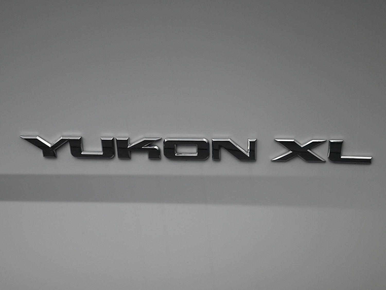 Used 2017 Summit White GMC SLT image 6