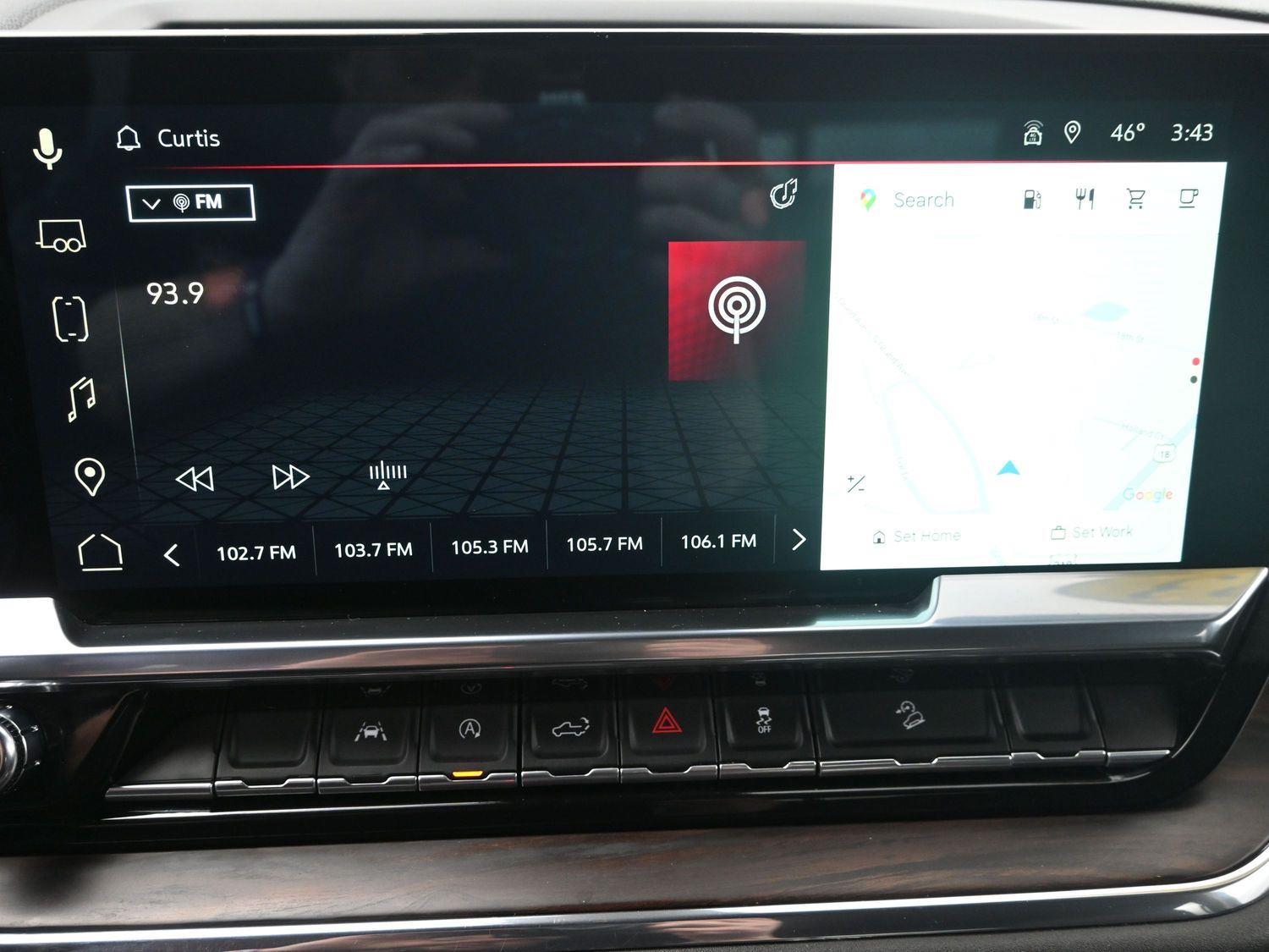 Used 2023 Summit White GMC SLT image 30