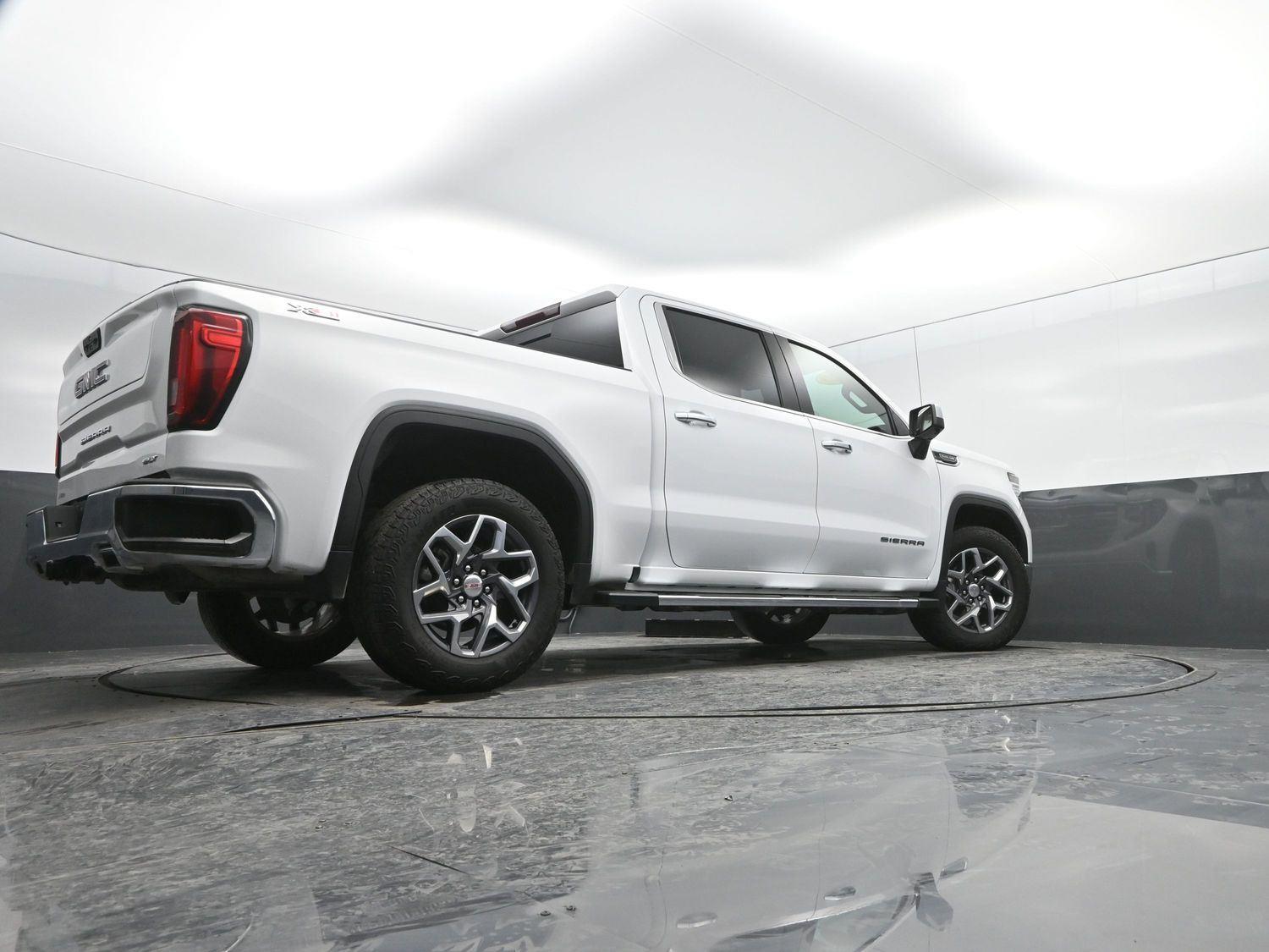 Used 2023 Summit White GMC SLT image 38