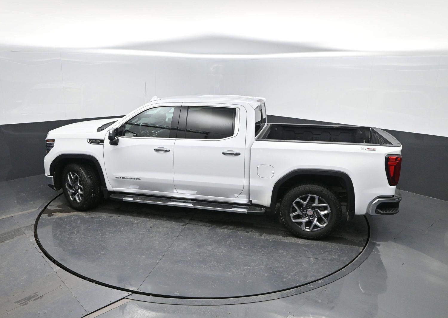 Used 2023 Summit White GMC SLT image 41