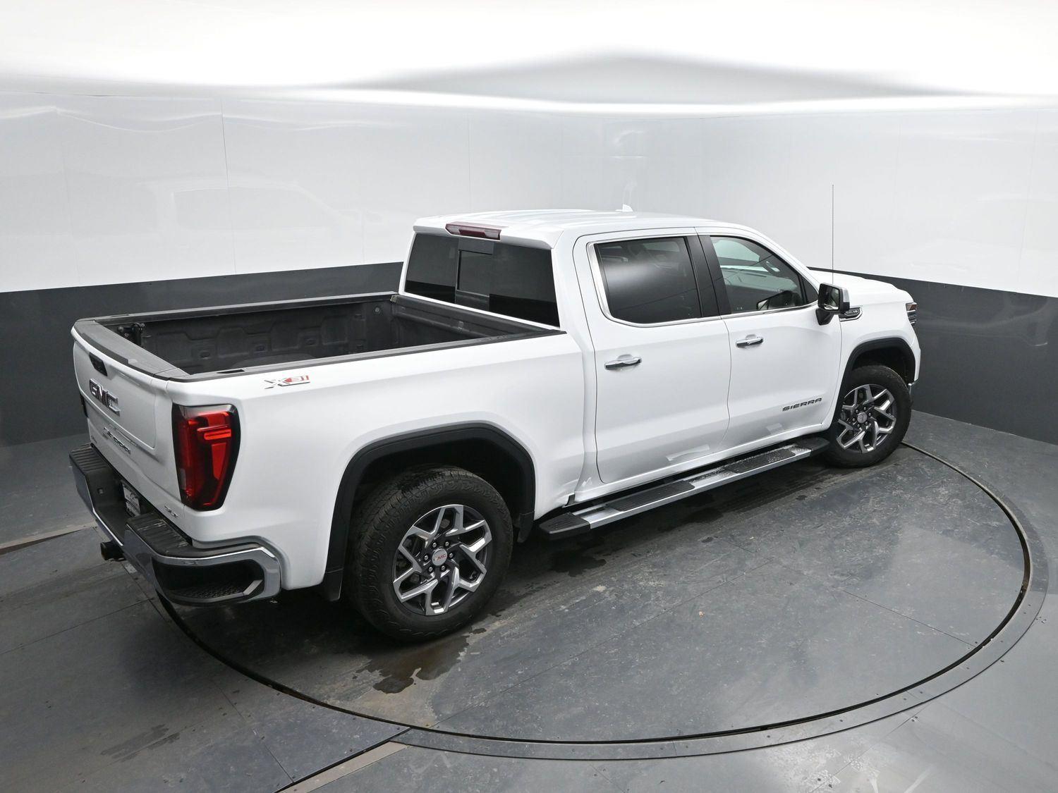 Used 2023 Summit White GMC SLT image 42