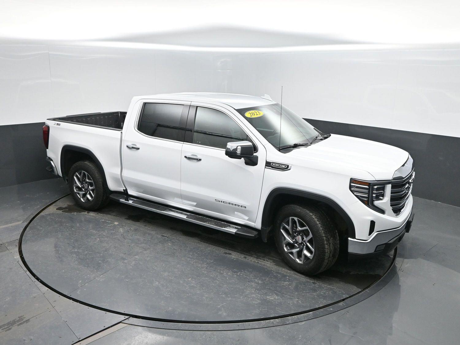 Used 2023 Summit White GMC SLT image 43