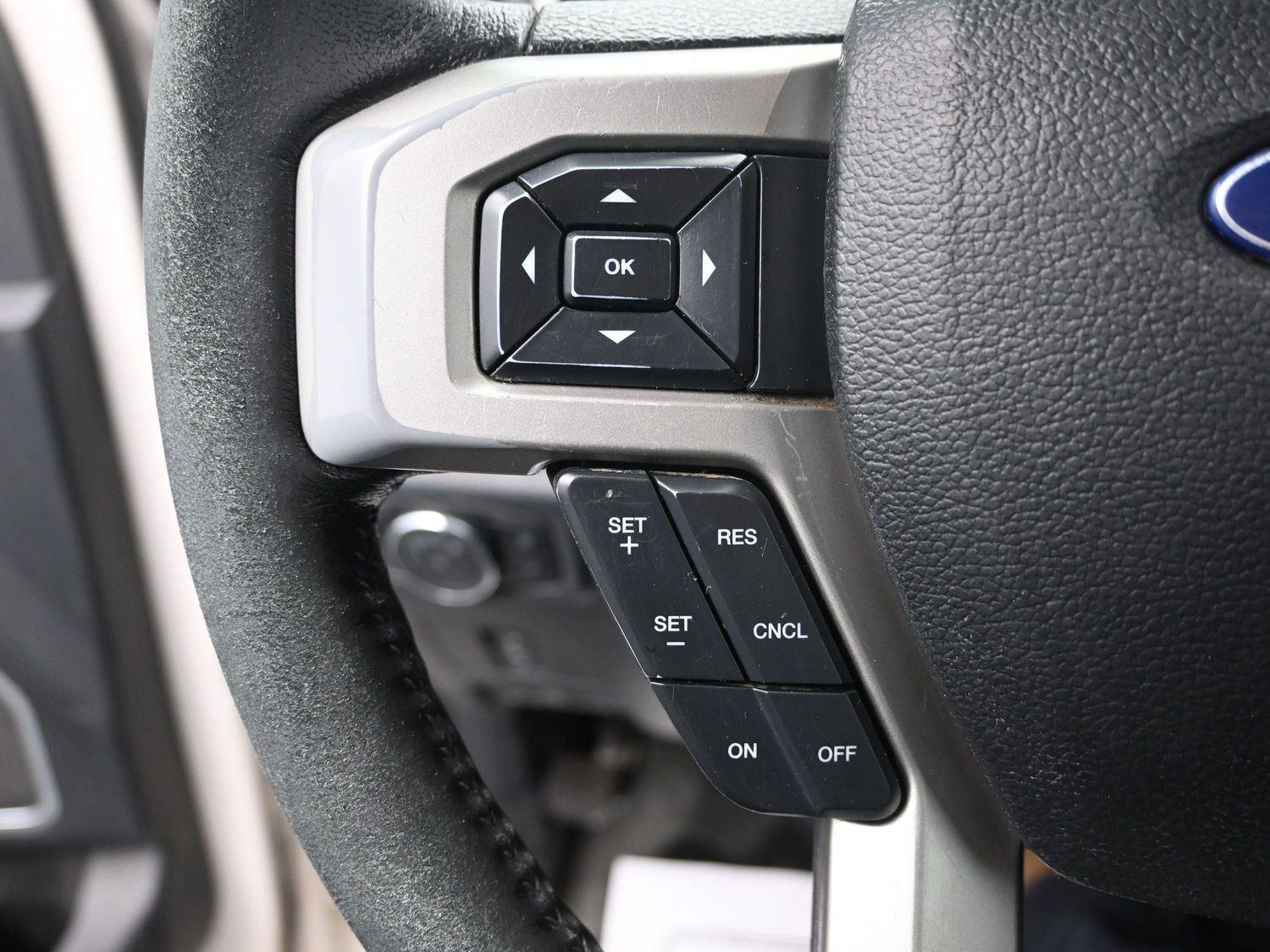 Used 2017 White Platinum Metallic Tri-Coat FORD  image 22