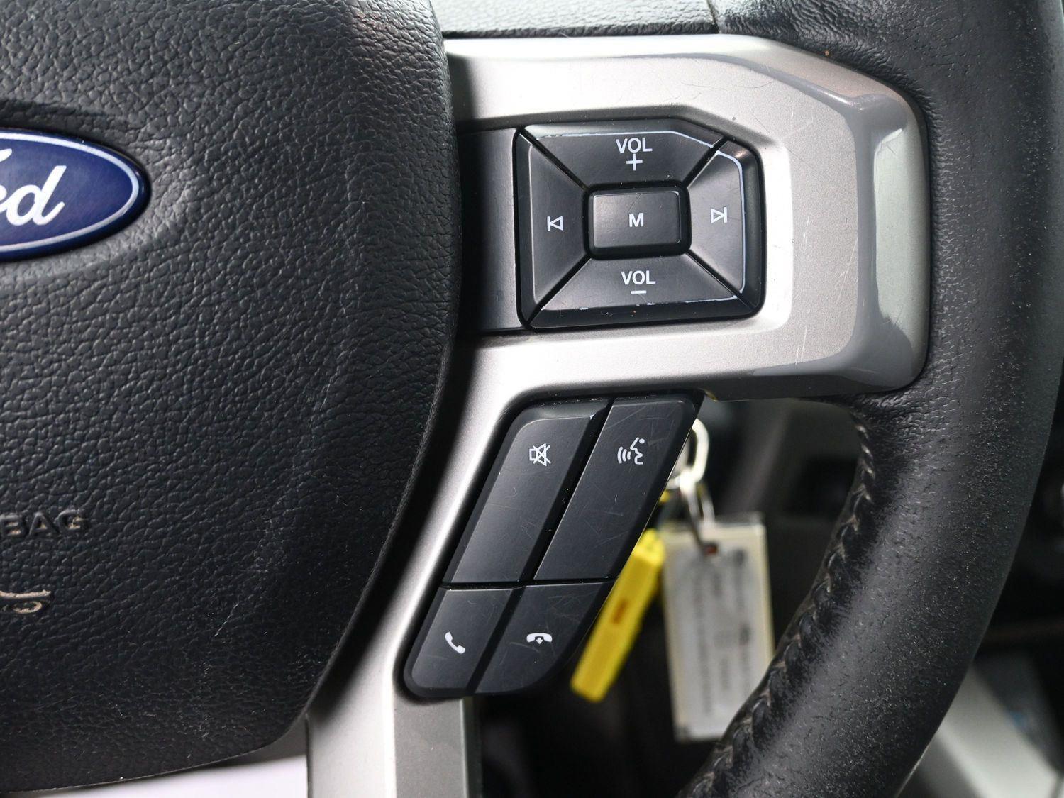 Used 2017 White Platinum Metallic Tri-Coat FORD  image 23