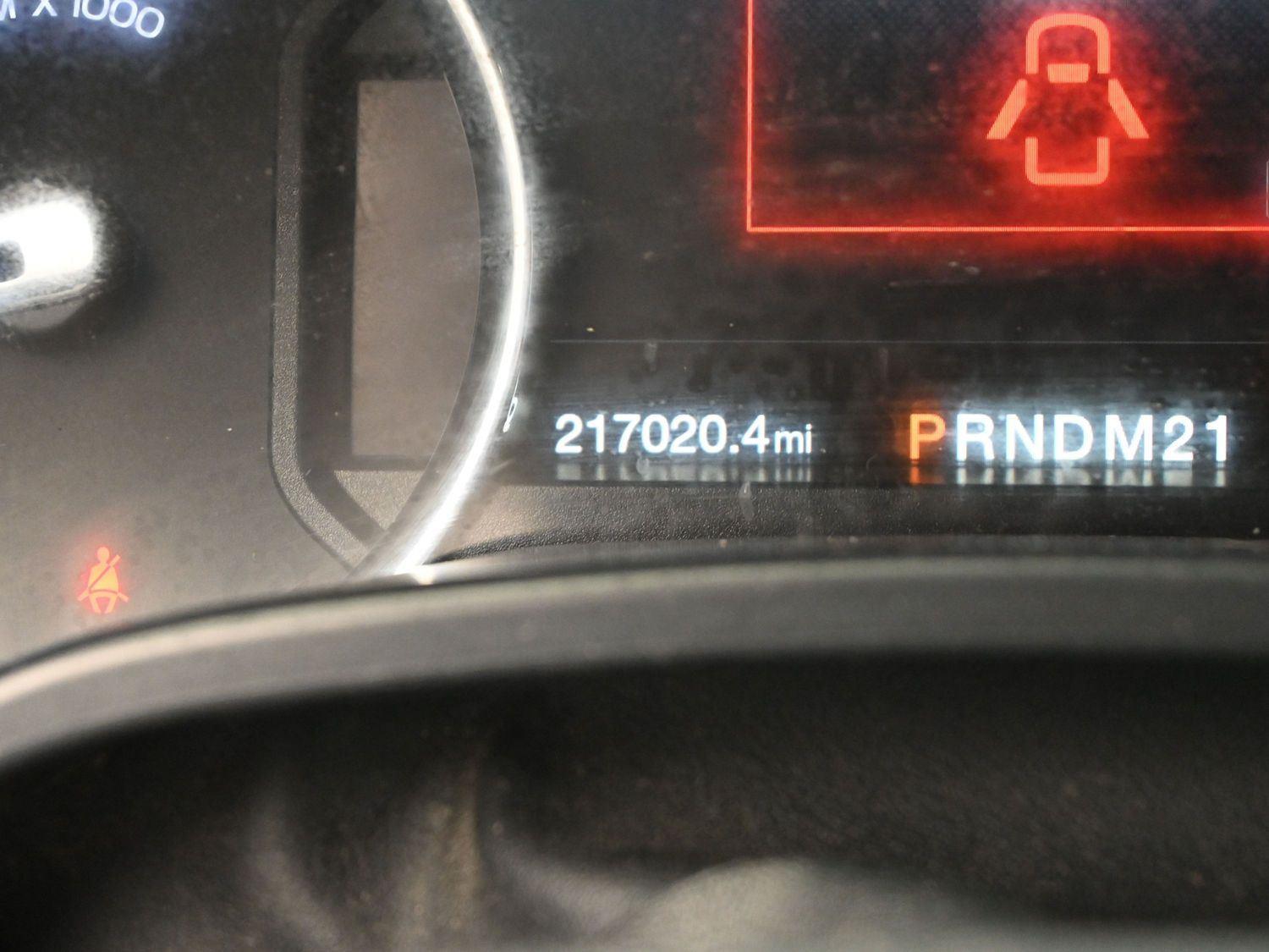 Used 2017 White Platinum Metallic Tri-Coat FORD  image 25