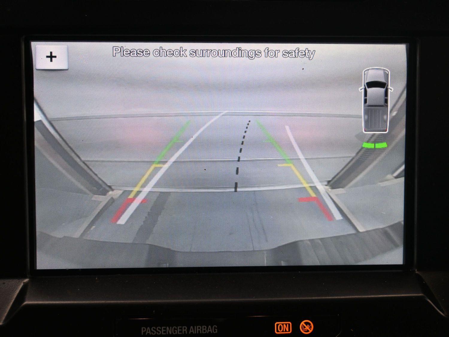 Used 2017 White Platinum Metallic Tri-Coat FORD  image 27