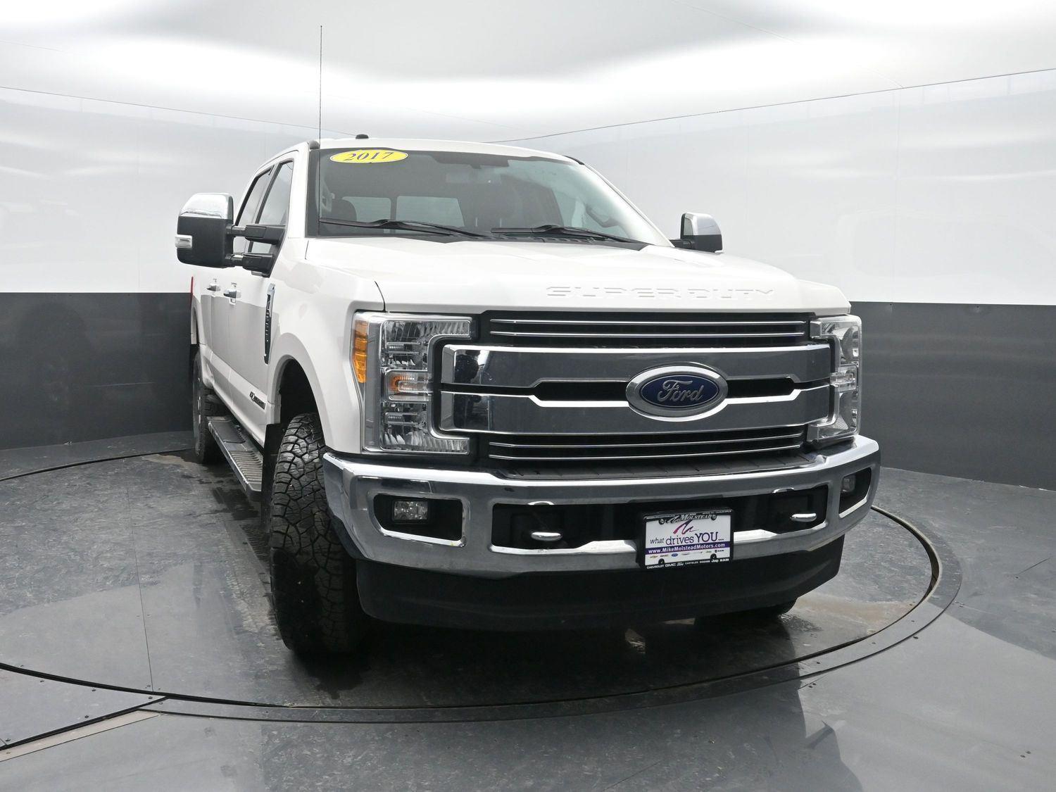 Used 2017 White Platinum Metallic Tri-Coat FORD  image 39