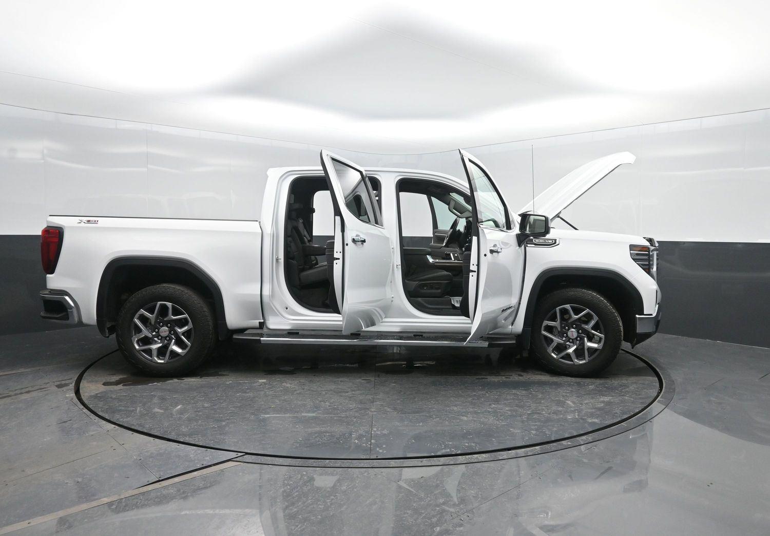 Used 2023 Summit White GMC SLT image 51