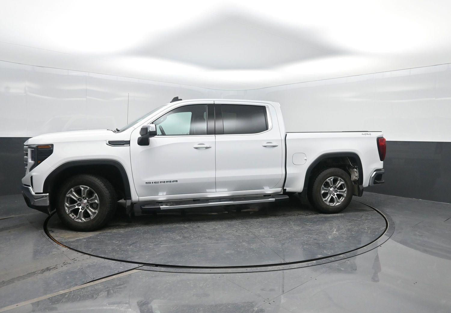 2022 GMC Sierra 1500 SLE Crew Cab 4WD