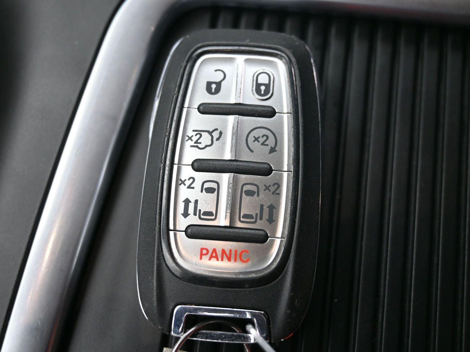 Used 2024 Bright White Clearcoat Chrysler Touring L image 29