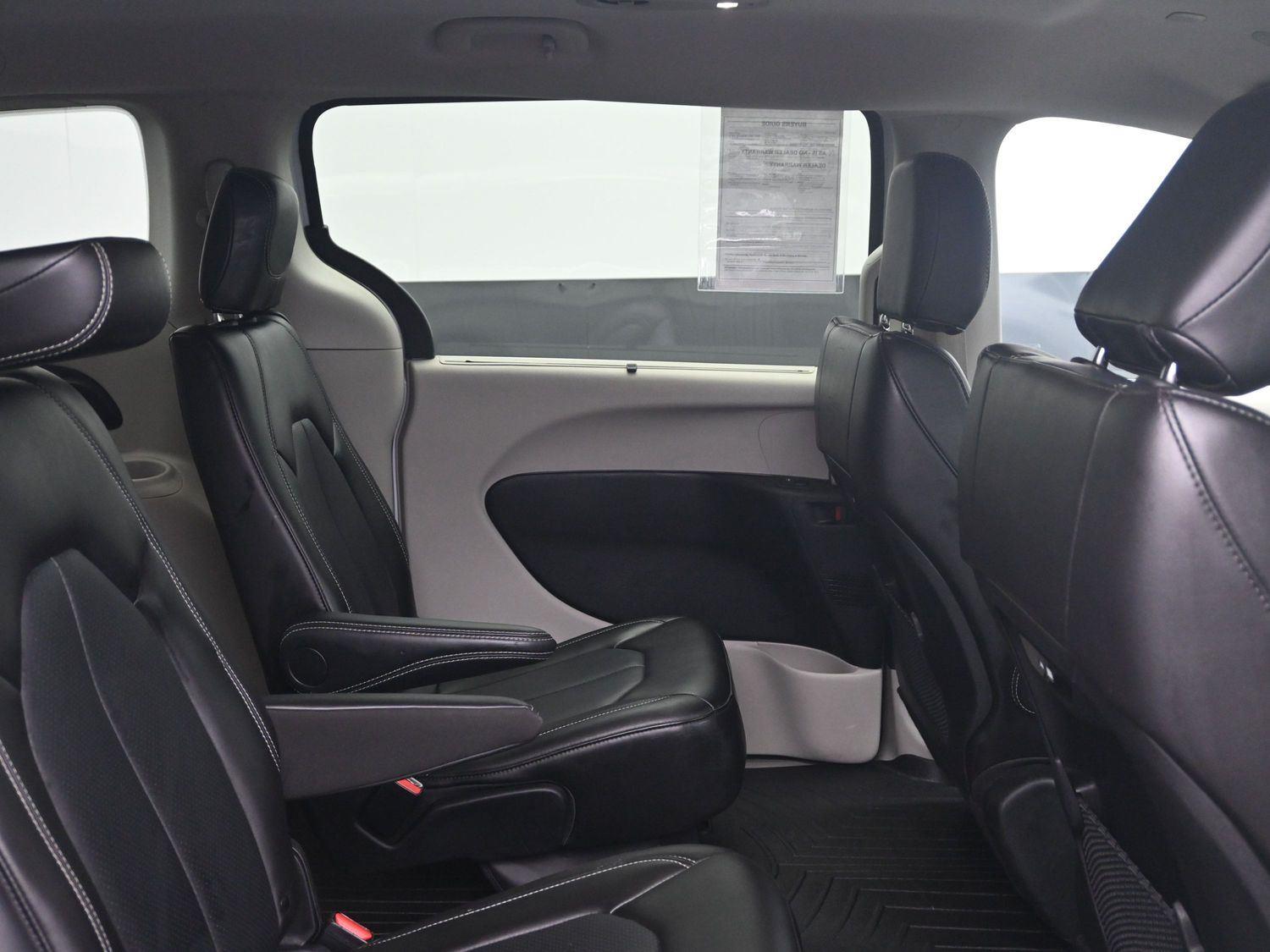 Used 2024 Bright White Clearcoat Chrysler Touring L image 10