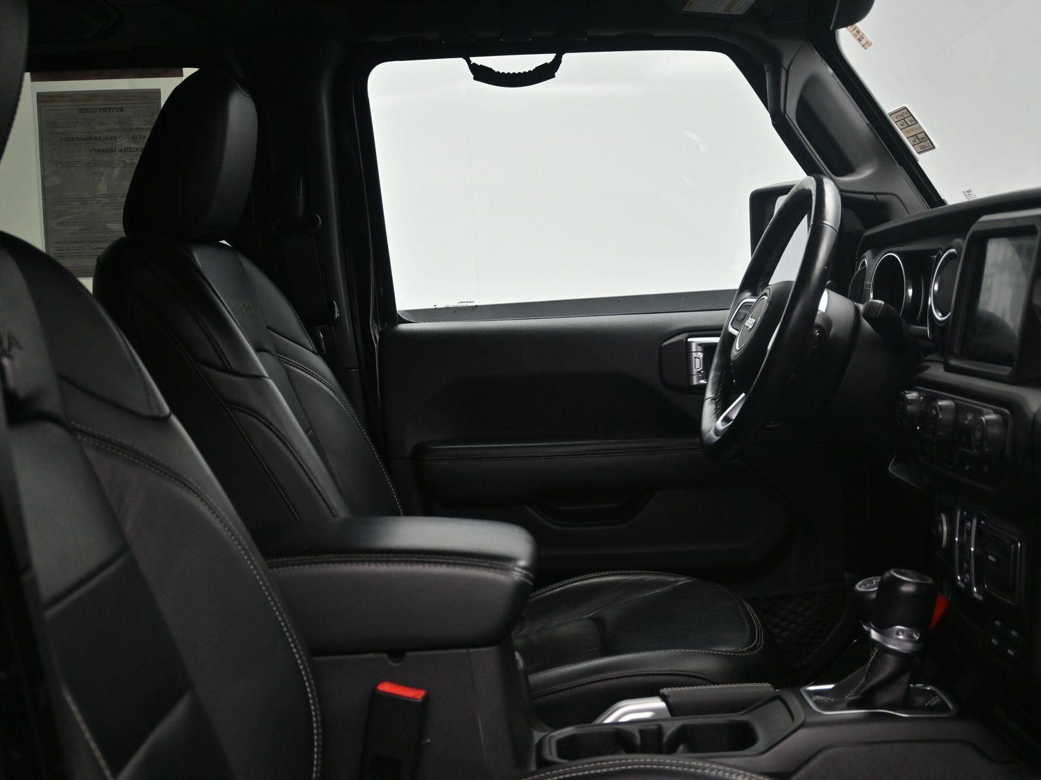 Used 2018 Black Clearcoat Jeep Sahara image 9