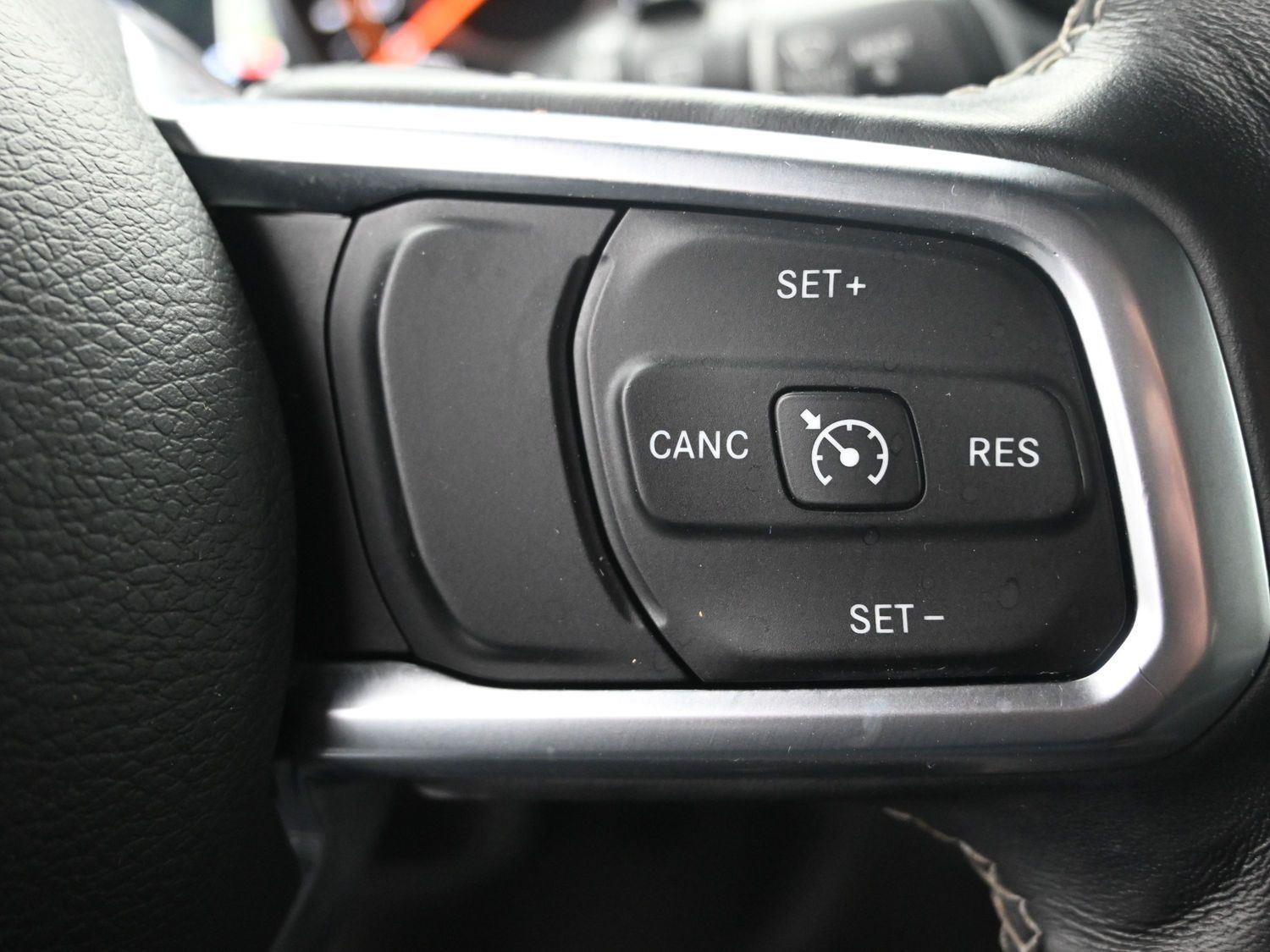 Used 2018 Black Clearcoat Jeep Sahara image 19