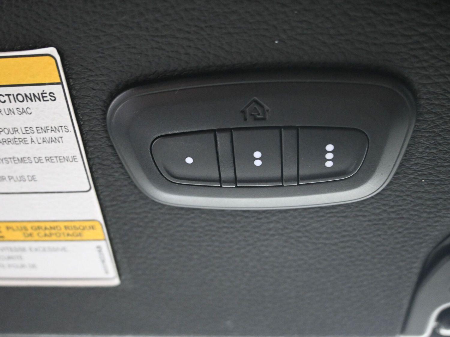 Used 2018 Black Clearcoat Jeep Sahara image 26