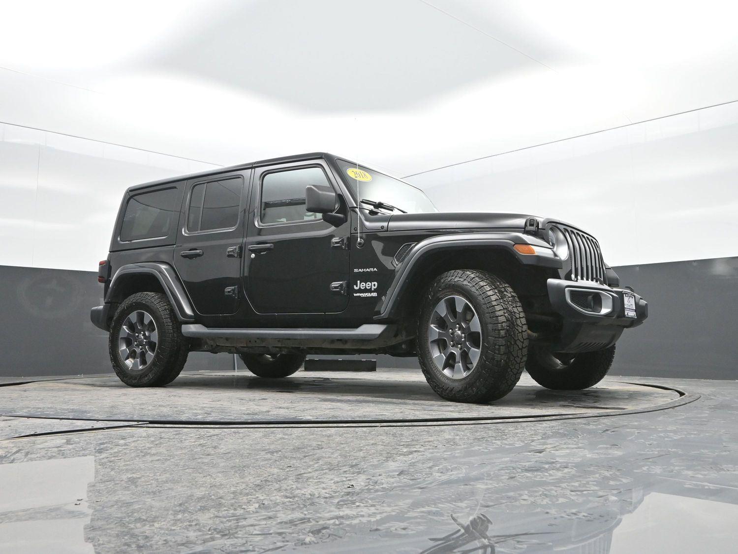 Used 2018 Black Clearcoat Jeep Sahara image 30