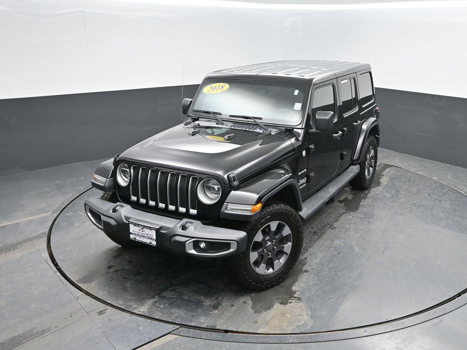 Used 2018 Black Clearcoat Jeep Sahara image 31