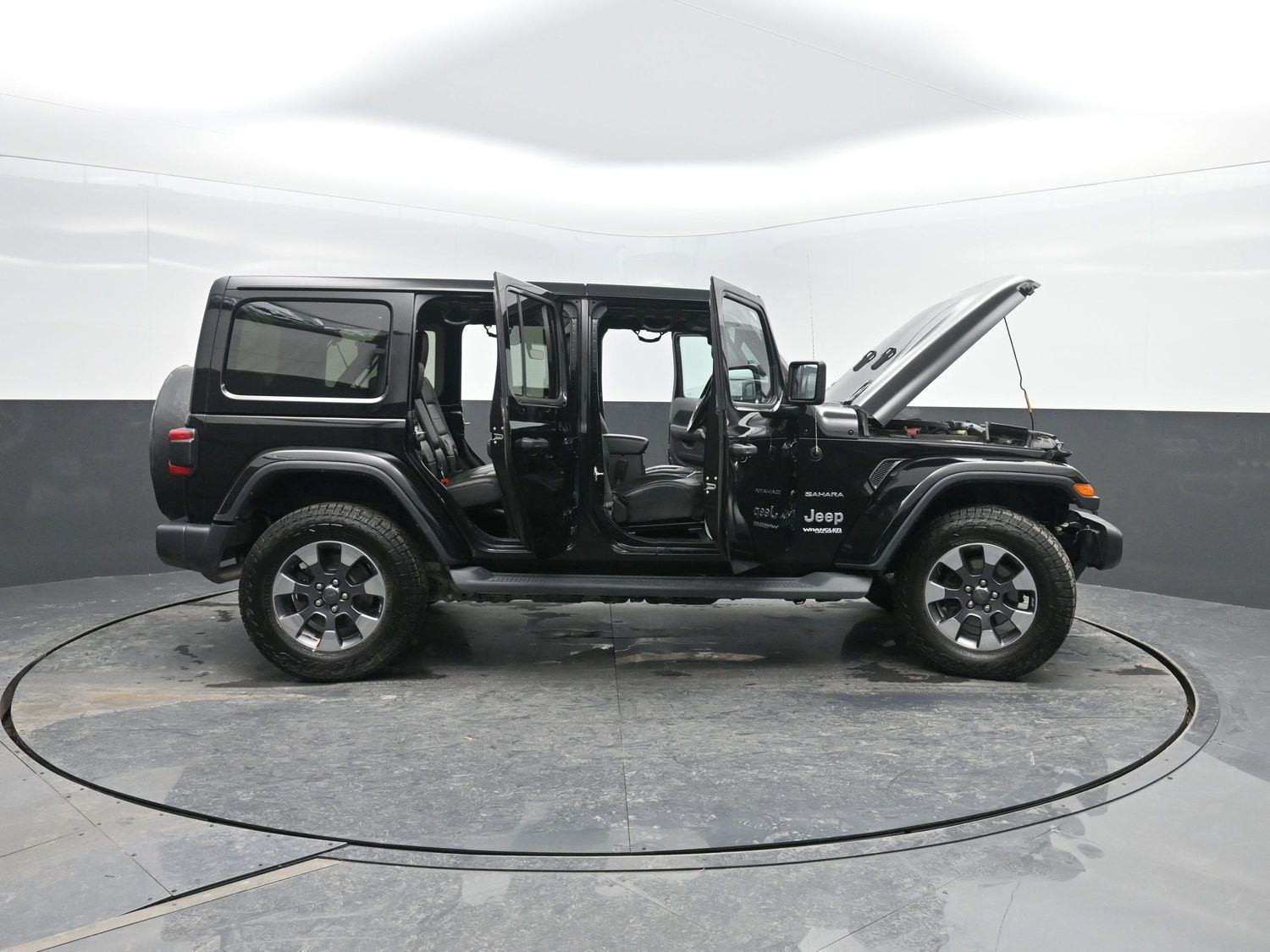Used 2018 Black Clearcoat Jeep Sahara image 42