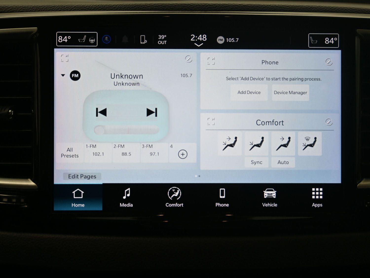 Used 2024 Silver Mist Clearcoat Chrysler Touring L image 24