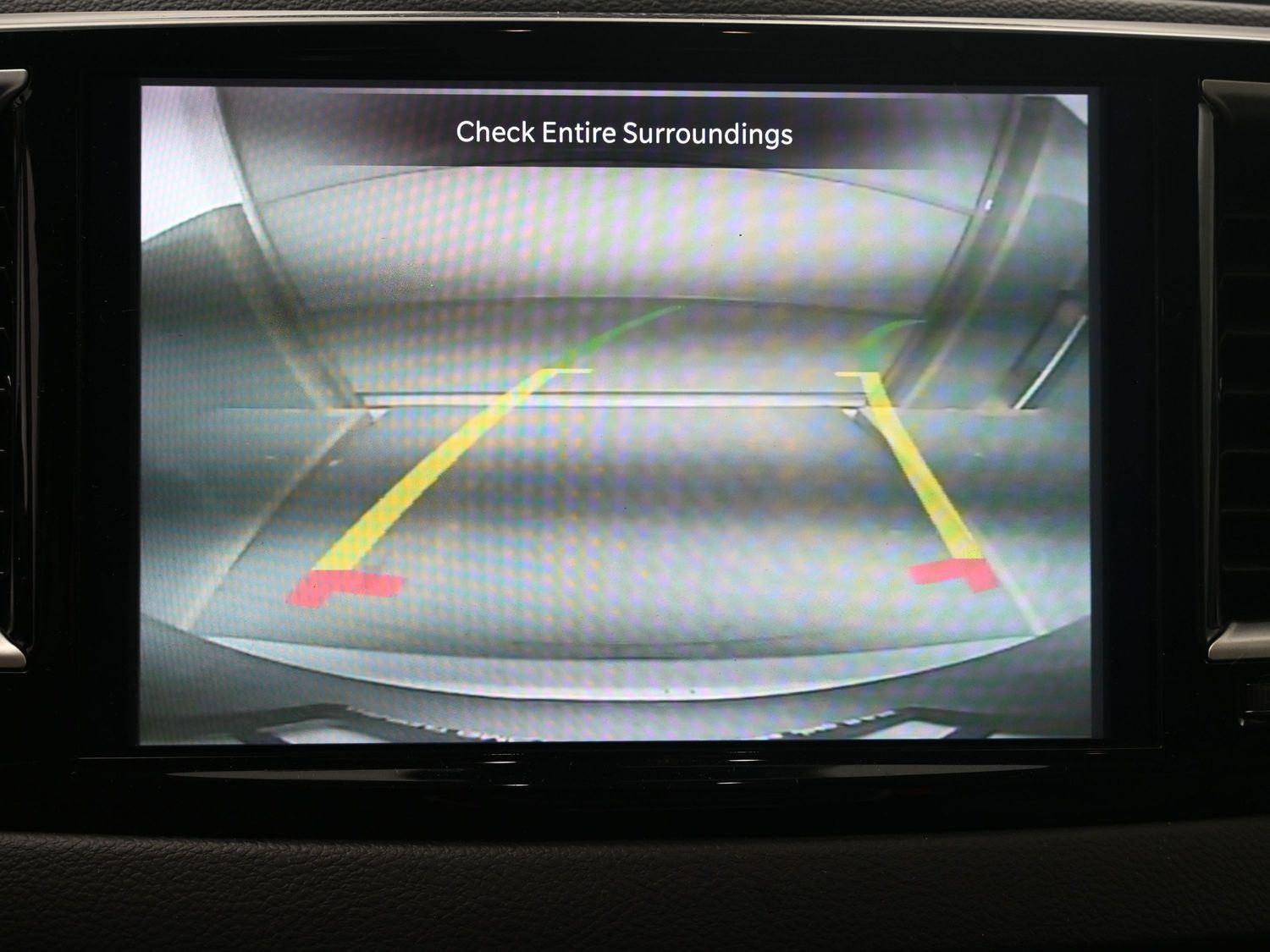 Used 2024 Silver Mist Clearcoat Chrysler Touring L image 25