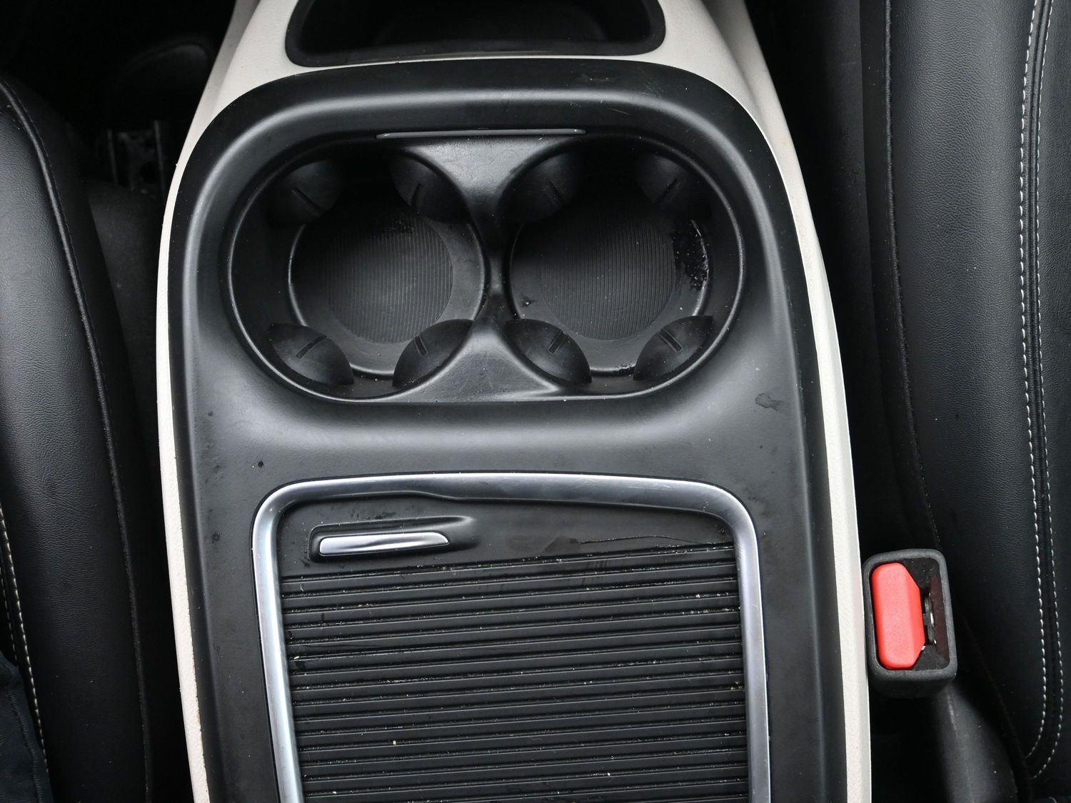 Used 2024 Silver Mist Clearcoat Chrysler Touring L image 27