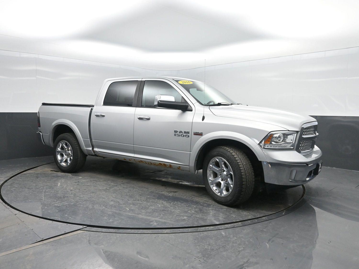 Used 2016 Bright Silver Metallic Clearcoat Ram Laramie image 4