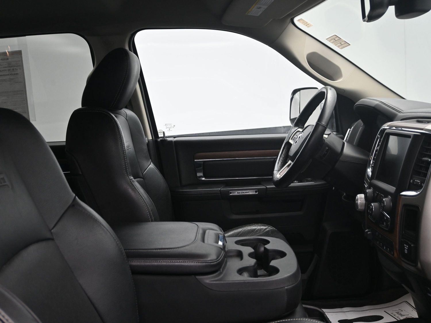 Used 2016 Bright Silver Metallic Clearcoat Ram Laramie image 10