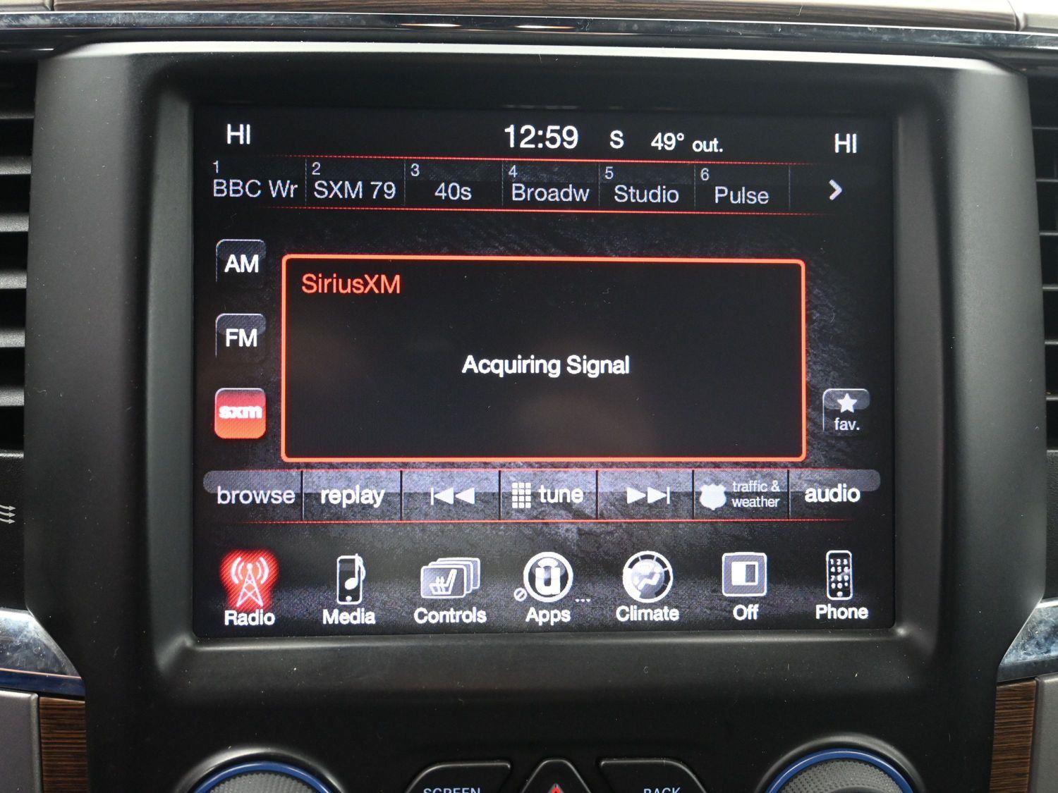 Used 2016 Bright Silver Metallic Clearcoat Ram Laramie image 27