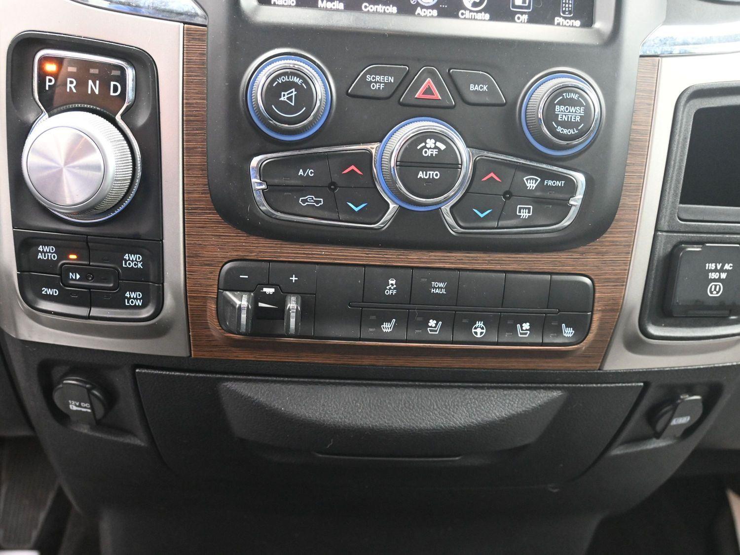 Used 2016 Bright Silver Metallic Clearcoat Ram Laramie image 29