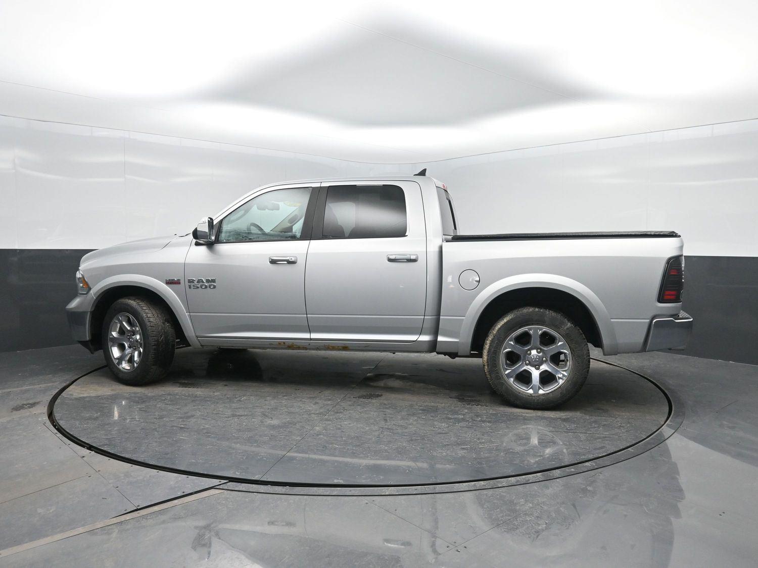 Used 2016 Bright Silver Metallic Clearcoat Ram Laramie image 38