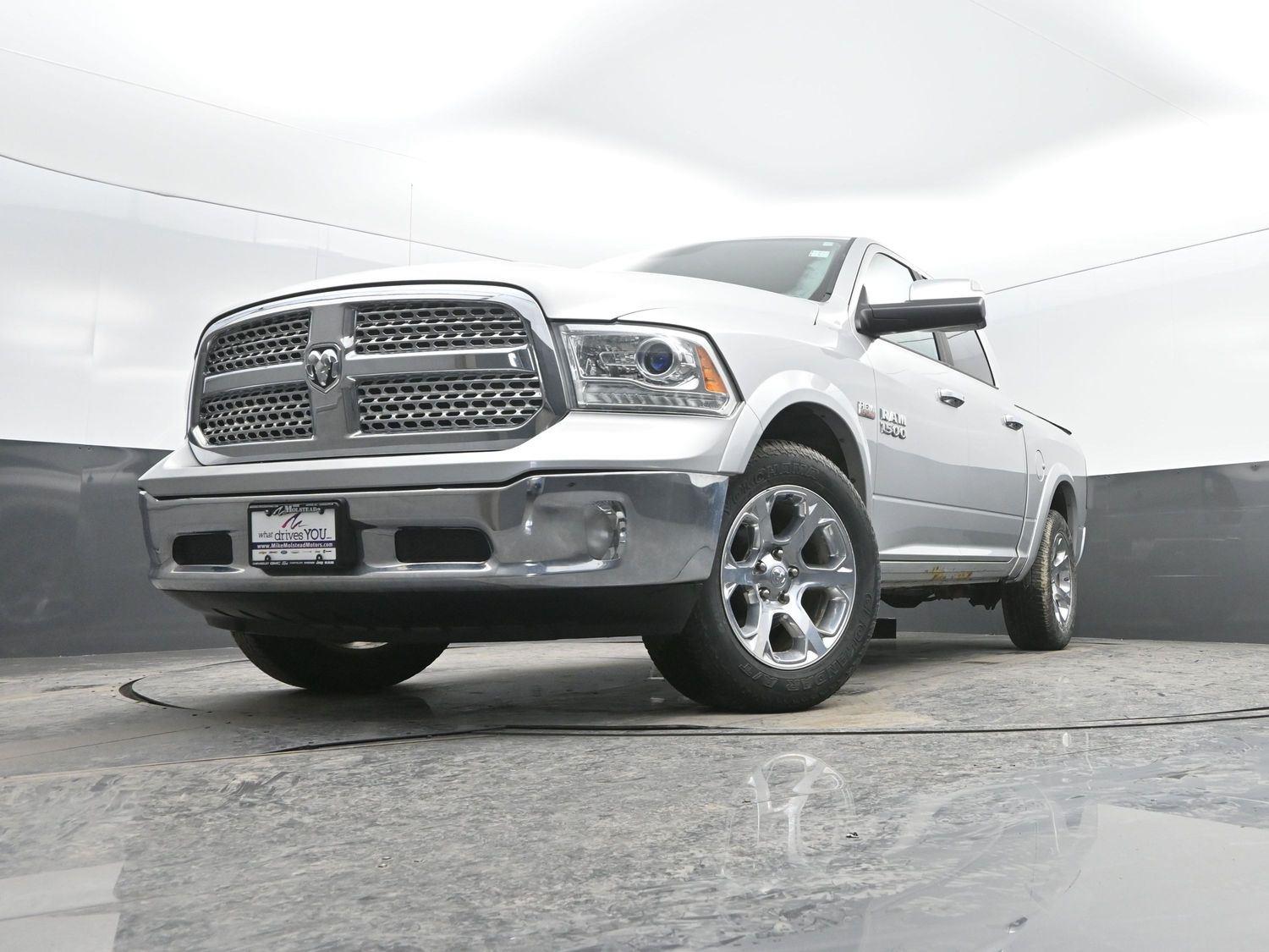 Used 2016 Bright Silver Metallic Clearcoat Ram Laramie image 42
