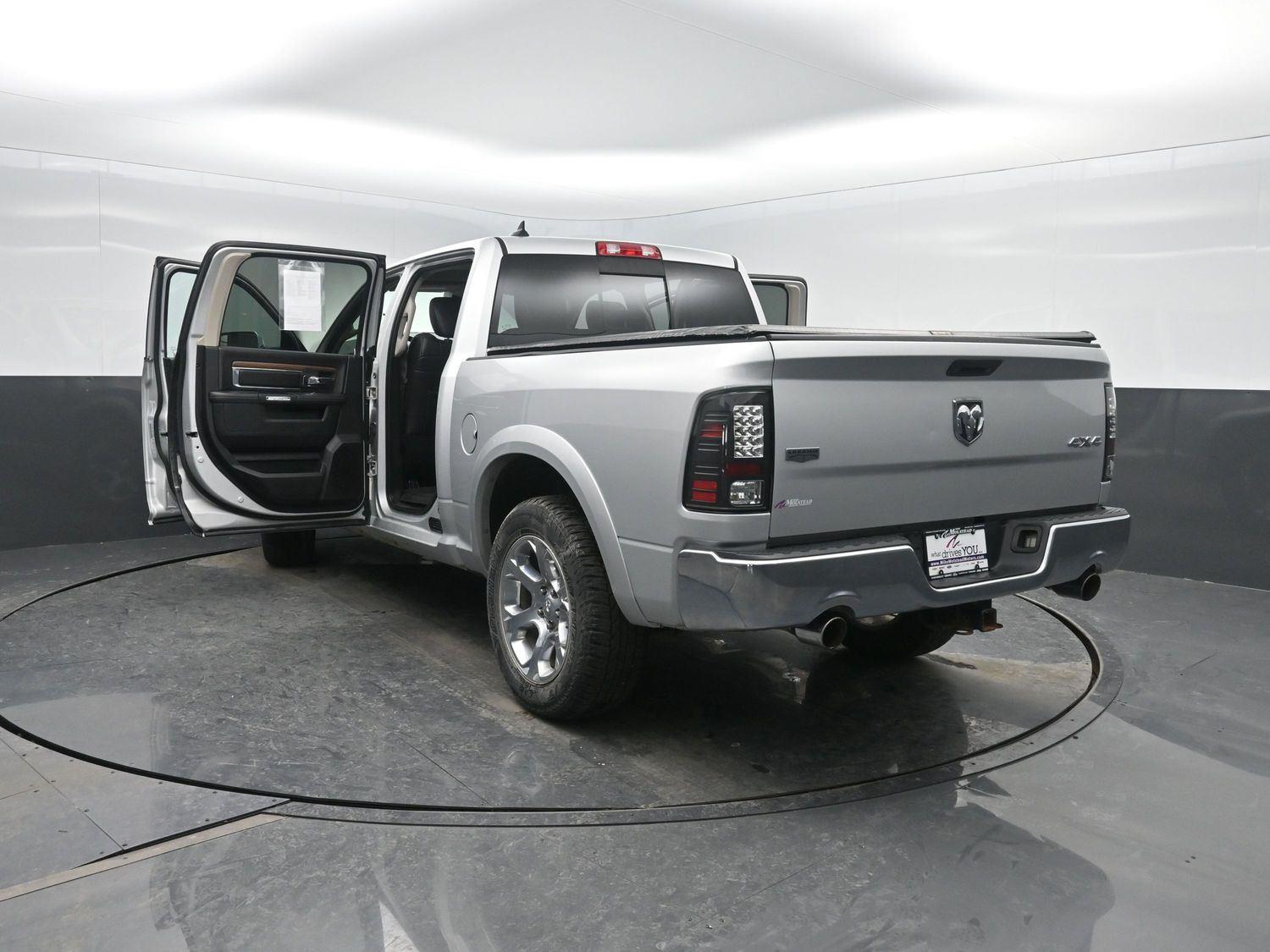 Used 2016 Bright Silver Metallic Clearcoat Ram Laramie image 44