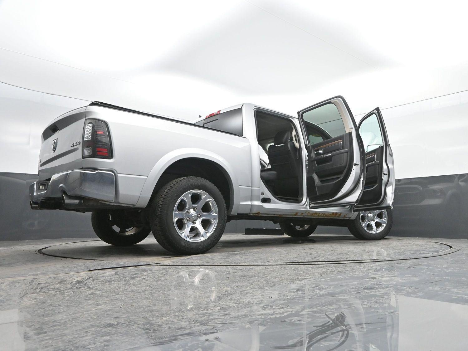 Used 2016 Bright Silver Metallic Clearcoat Ram Laramie image 47