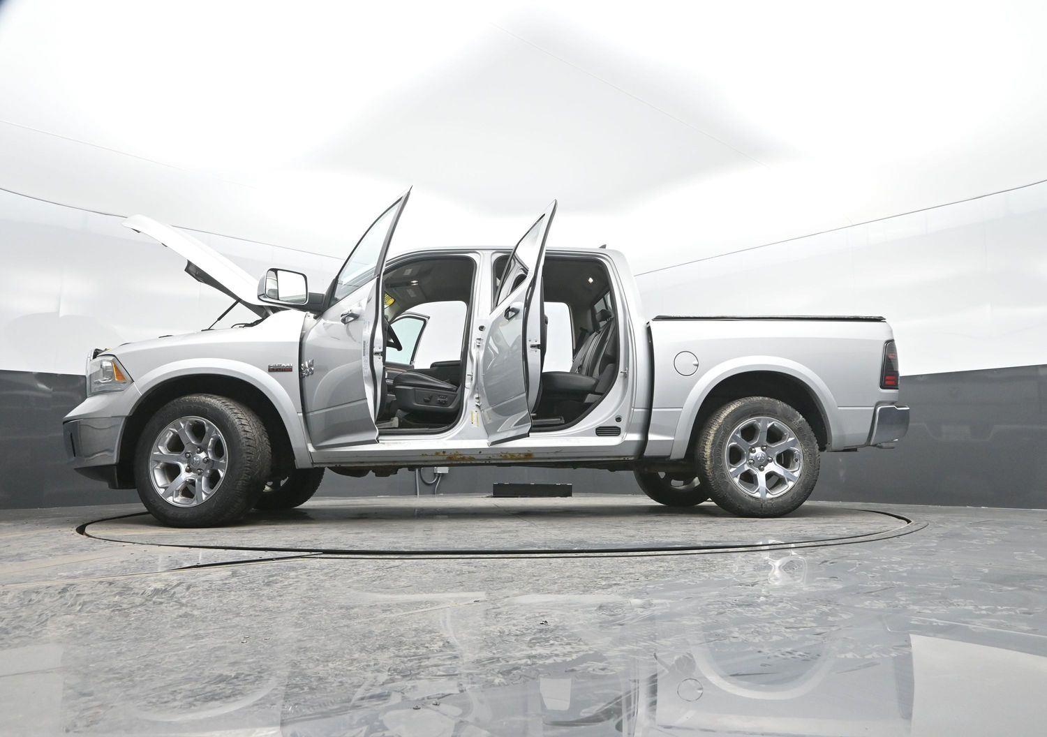 Used 2016 Bright Silver Metallic Clearcoat Ram Laramie image 48