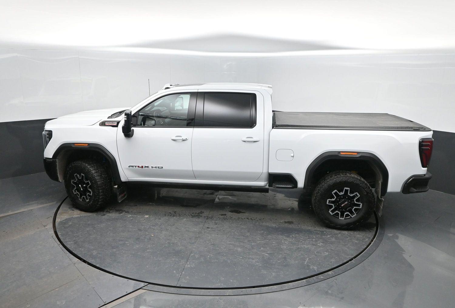 Used 2026 Summit White GMC AT4X image 43
