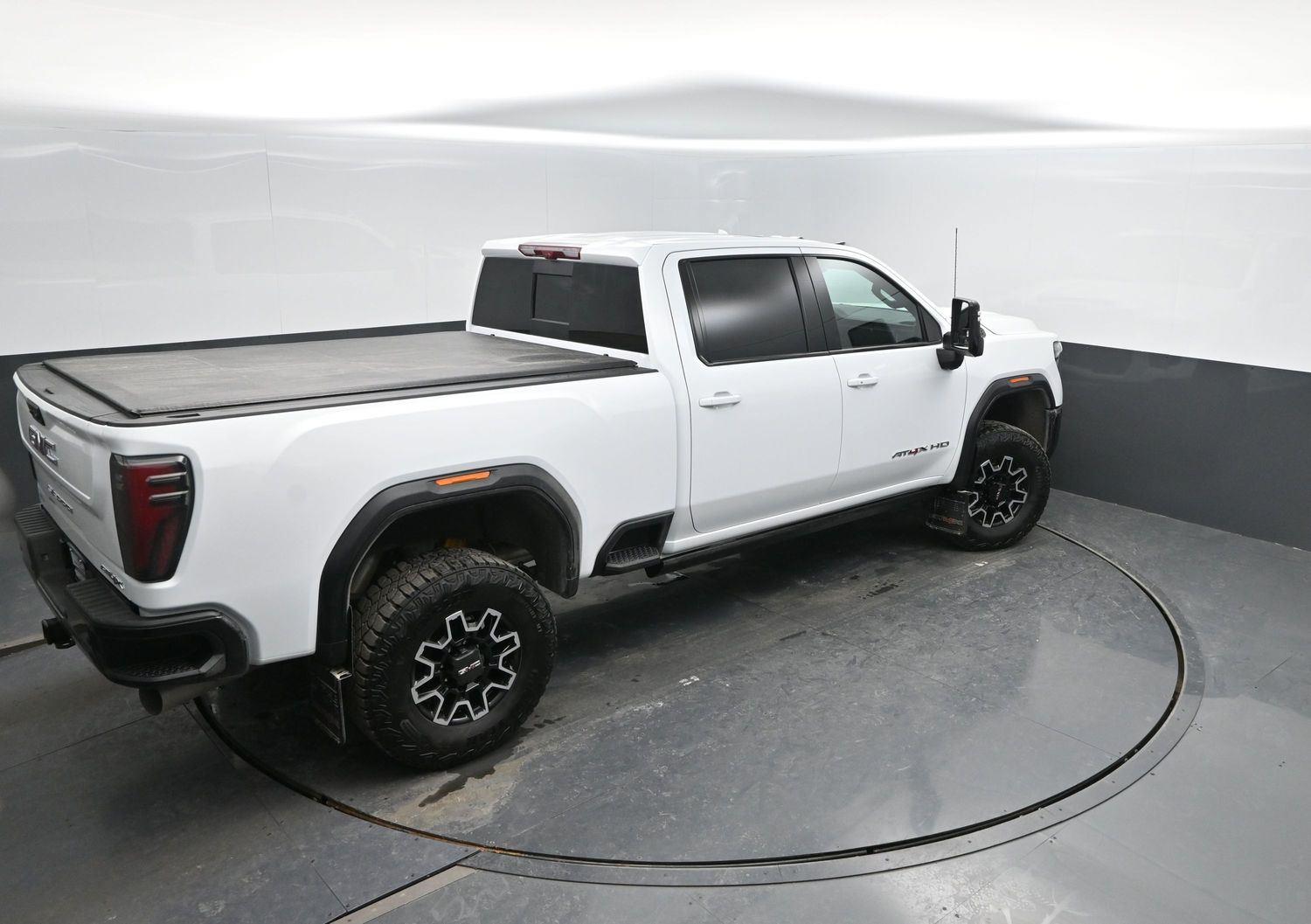 Used 2026 Summit White GMC AT4X image 44