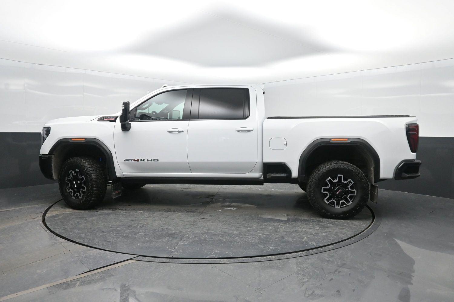 Used 2026 Summit White GMC AT4X image 46