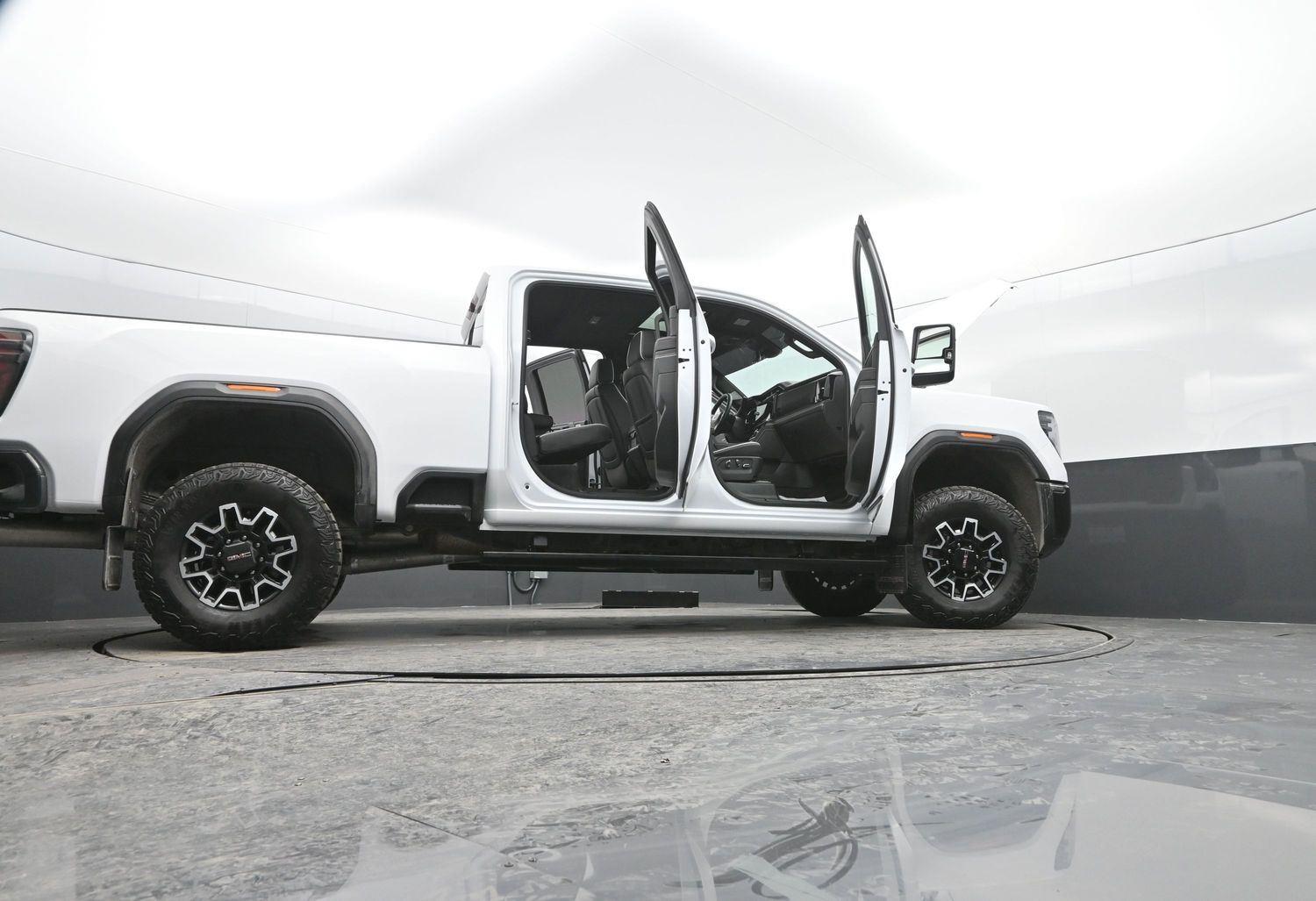 Used 2026 Summit White GMC AT4X image 57
