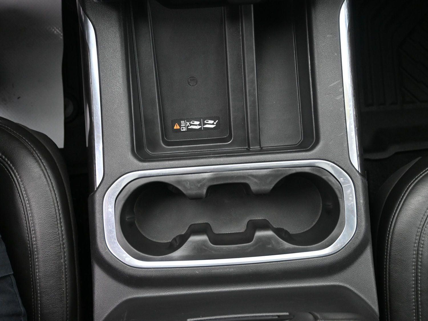 Used 2020 Summit White Chevrolet LTZ image 35