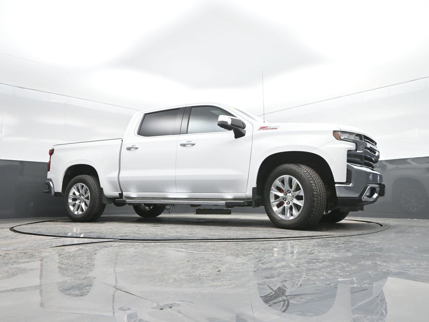 Used 2020 Summit White Chevrolet LTZ image 40