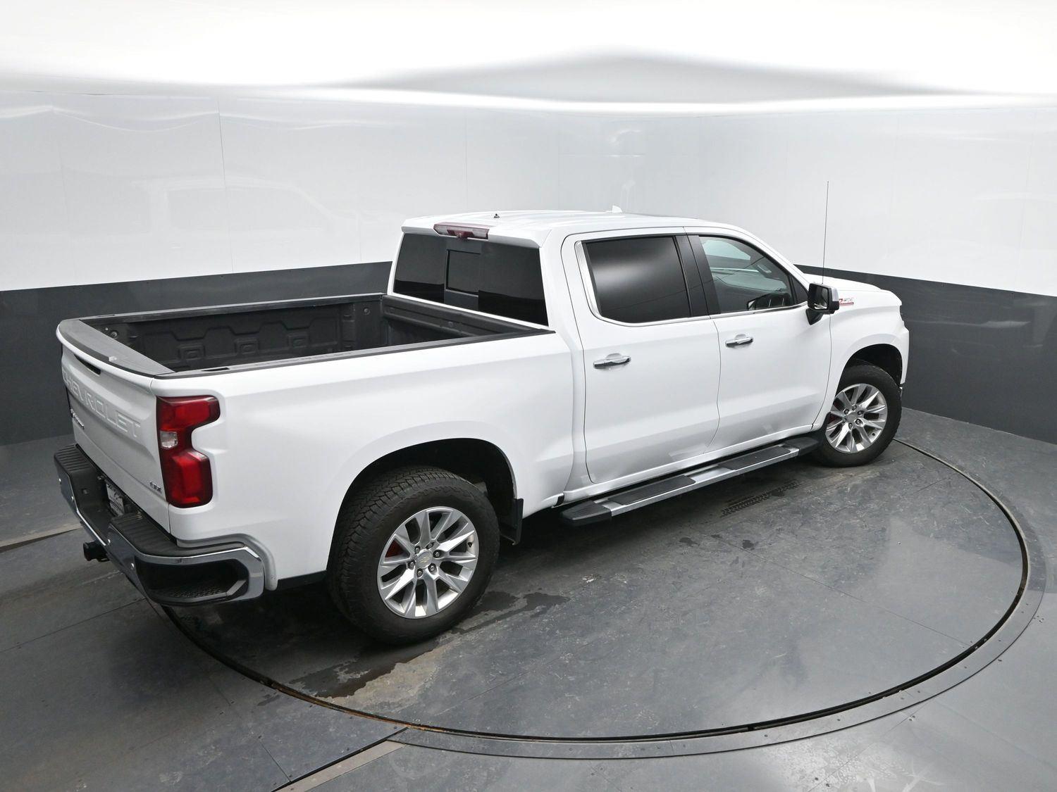 Used 2020 Summit White Chevrolet LTZ image 43