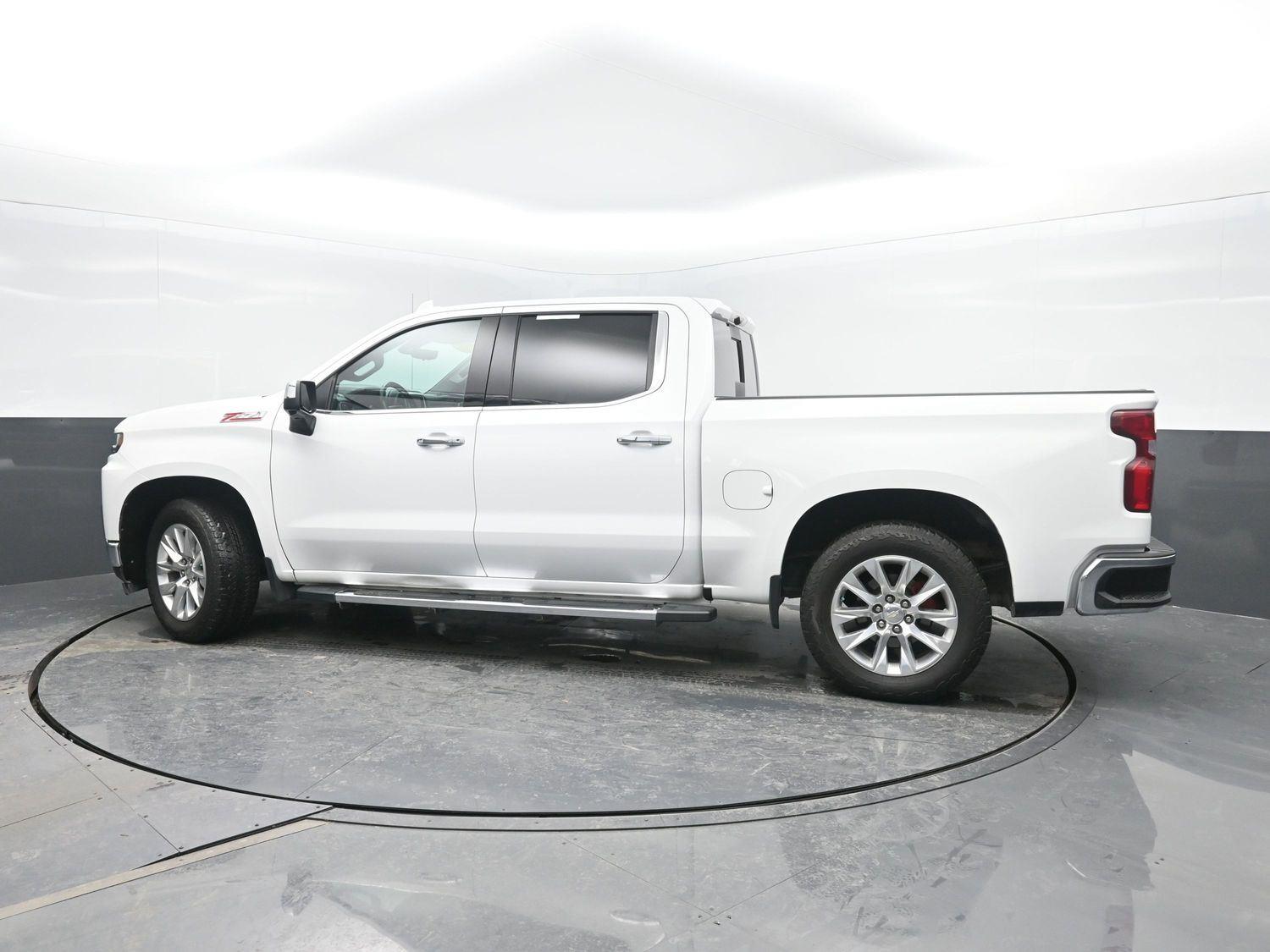 Used 2020 Summit White Chevrolet LTZ image 45
